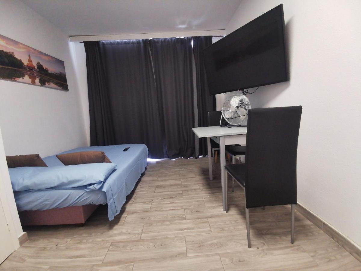 Sunny Apt With Terrace Coastal Area South Arona Arona  Kültér fotó