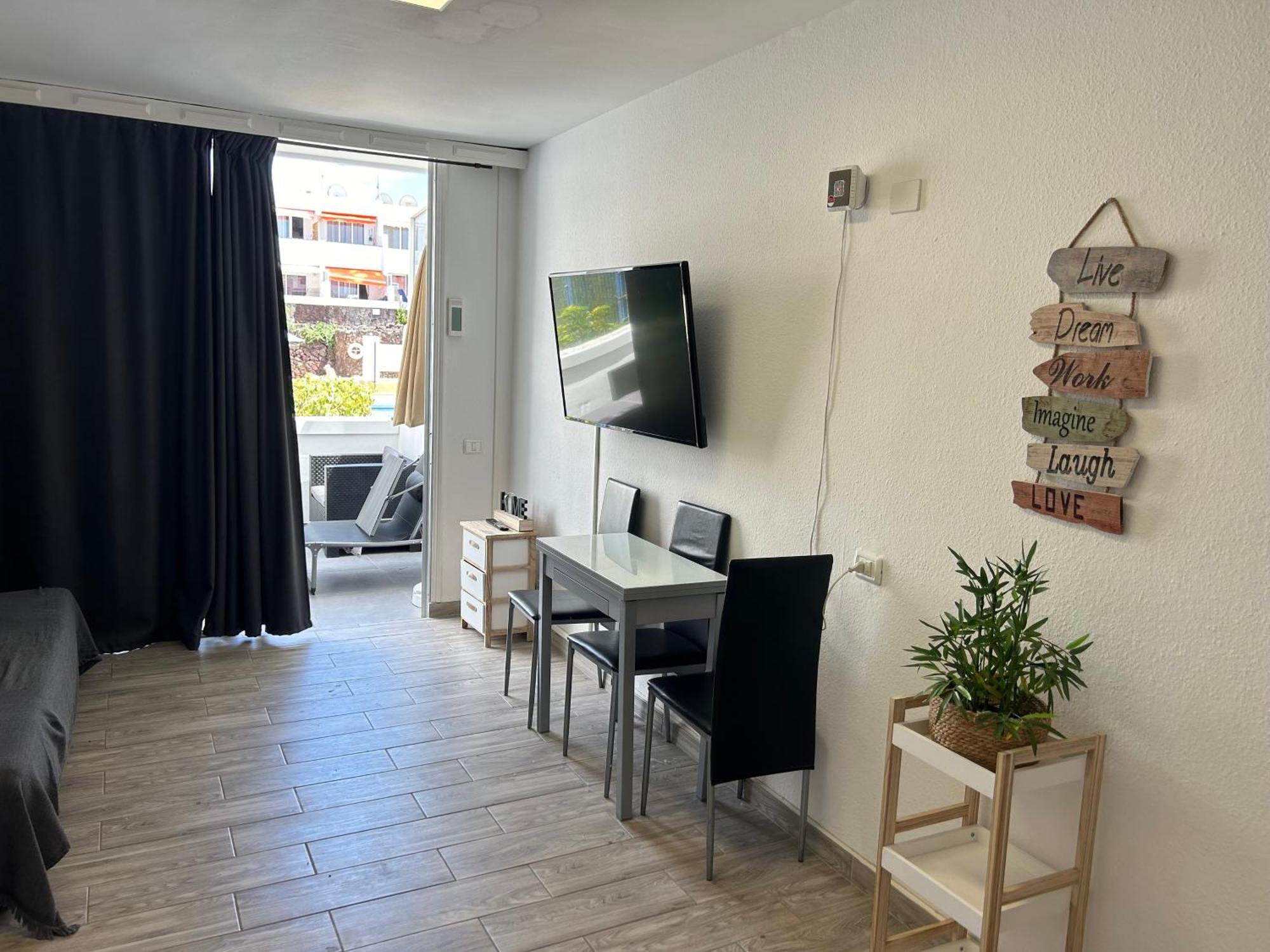 Sunny Apt With Terrace Coastal Area South Arona Arona  Kültér fotó
